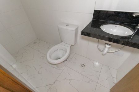 Apartamento à venda com 35m², 2 quartos e sem vaga Apartamento à venda com 35m², 2 quartos e sem vagaBanheiro