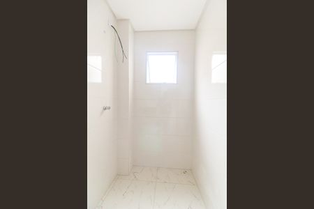 Apartamento à venda com 35m², 2 quartos e sem vaga Apartamento à venda com 35m², 2 quartos e sem vagaBanheiro