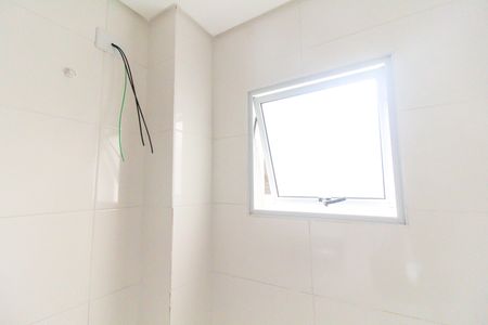 Apartamento à venda com 35m², 2 quartos e sem vaga Apartamento à venda com 35m², 2 quartos e sem vagaBanheiro