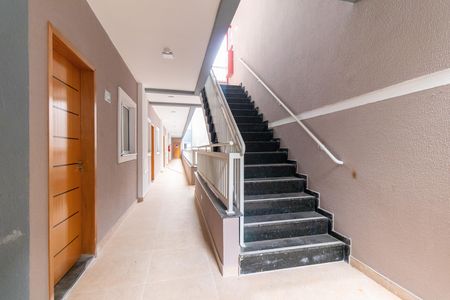 Apartamento à venda com 44m², 2 quartos e sem vagaEscadas