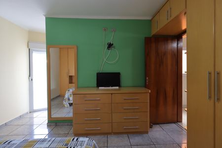 Casa à venda com 187m², 3 quartos e 4 vagasSuíte