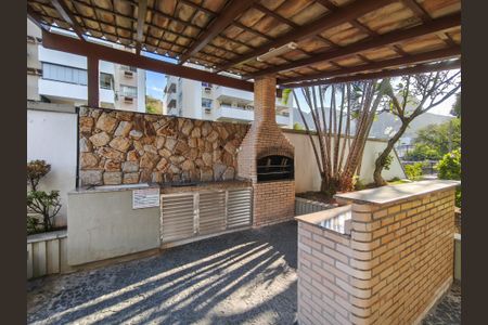 Apartamento à venda com 103m², 2 quartos e 1 vaga Apartamento à venda com 103m², 2 quartos e 1 vagaÁrea comum - Churrasqueira