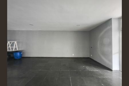 Apartamento à venda com 103m², 2 quartos e 1 vaga Apartamento à venda com 103m², 2 quartos e 1 vagaÁrea comum - Salão de festas