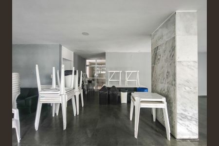 Apartamento à venda com 103m², 2 quartos e 1 vaga Apartamento à venda com 103m², 2 quartos e 1 vagaÁrea comum - Salão de festas
