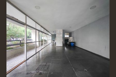 Apartamento à venda com 103m², 2 quartos e 1 vaga Apartamento à venda com 103m², 2 quartos e 1 vagaÁrea comum - Salão de festas