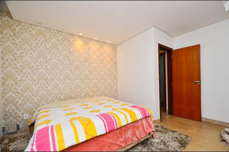 Casa à venda com 400m², 5 quartos e 4 vagas Casa à venda com 400m², 5 quartos e 4 vagasSuite