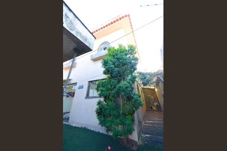 Casa à venda com 400m², 5 quartos e 4 vagas Casa à venda com 400m², 5 quartos e 4 vagasÁrea externa