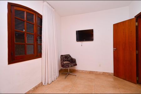 Casa à venda com 400m², 5 quartos e 4 vagas Casa à venda com 400m², 5 quartos e 4 vagasQuarto 1