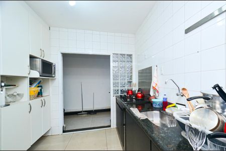 Casa à venda com 400m², 5 quartos e 4 vagas Casa à venda com 400m², 5 quartos e 4 vagasCozinha