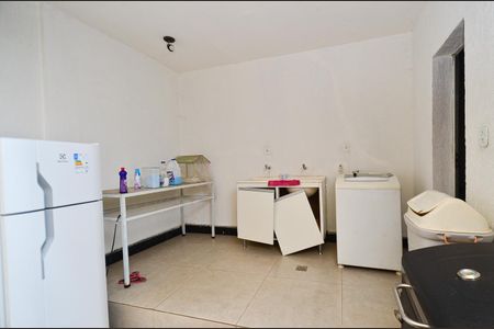 Casa à venda com 400m², 5 quartos e 4 vagas Casa à venda com 400m², 5 quartos e 4 vagasÁrea de Serviço