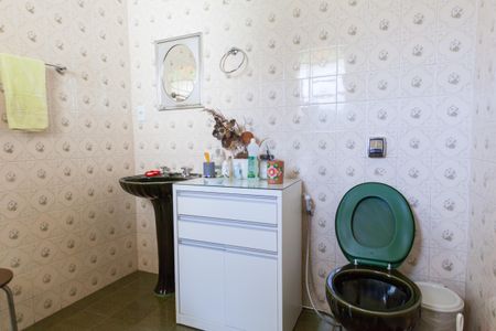 Casa à venda com 153m², 2 quartos e 4 vagasCasa 2 - Banheiro