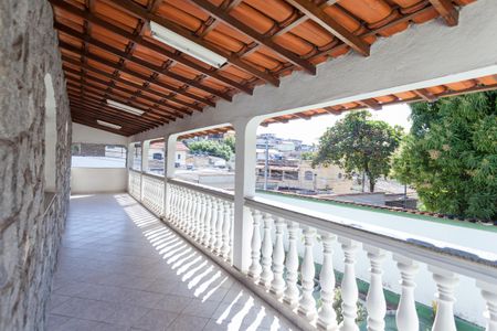 Casa à venda com 153m², 2 quartos e 4 vagasCasa 1 - Área Externa