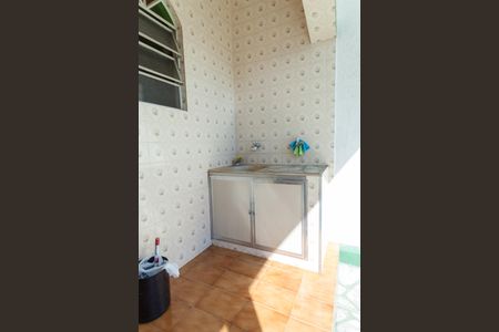 Casa à venda com 153m², 2 quartos e 4 vagasCasa 2 - Área de Serviço