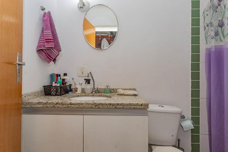 Casa à venda com 200m², 3 quartos e sem vagaBanheiro da Suíte 2