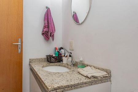 Casa à venda com 200m², 3 quartos e sem vagaBanheiro da Suíte 2