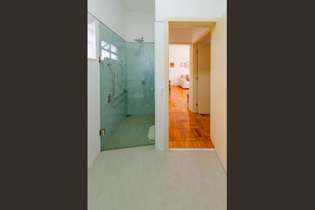 Casa à venda com 200m², 4 quartos e 3 vagasBanheiro 1