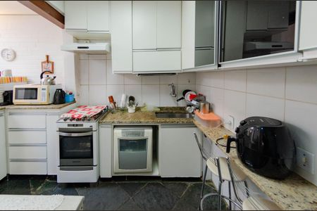 Casa à venda com 200m², 4 quartos e 3 vagasCozinha