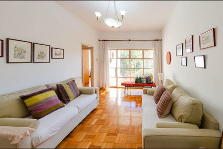 Casa à venda com 200m², 4 quartos e 3 vagasSala