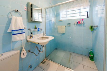 Casa à venda com 200m², 4 quartos e 3 vagasBanheiro 2