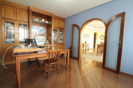 Apartamento à venda com 476m², 4 quartos e 4 vagasEscritório
