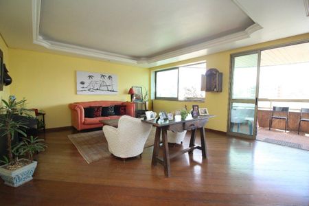 Apartamento à venda com 476m², 4 quartos e 4 vagasSala