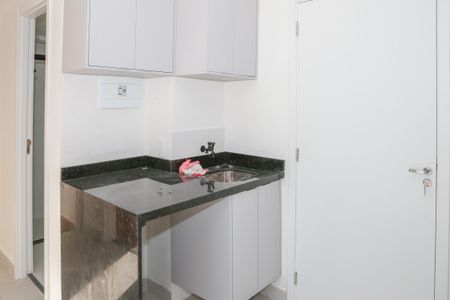 Apartamento à venda com 34m², 2 quartos e 1 vaga Apartamento à venda com 34m², 2 quartos e 1 vagaCozinha e Área de Serviço