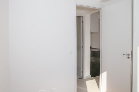 Quarto 2 de apartamento à venda com 2 quartos, 34m² em Parque Industrial Tomas Edson, São Paulo