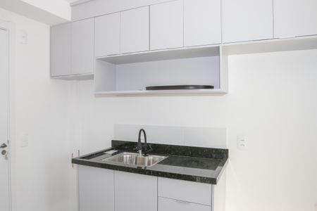 Apartamento à venda com 34m², 2 quartos e 1 vaga Apartamento à venda com 34m², 2 quartos e 1 vagaCozinha e Área de Serviço