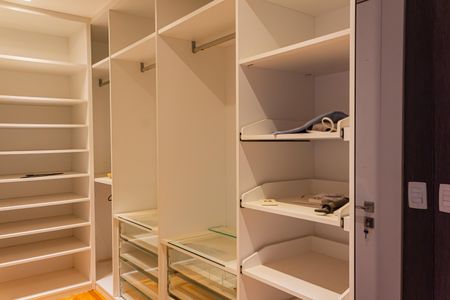 Apartamento à venda com 314m², 2 quartos e 3 vagasCloset da suíte