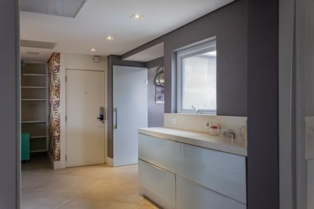 Apartamento à venda com 314m², 2 quartos e 3 vagasCozinha