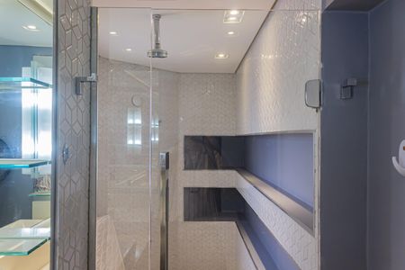 Apartamento à venda com 314m², 2 quartos e 3 vagasBanheiro da Suíte