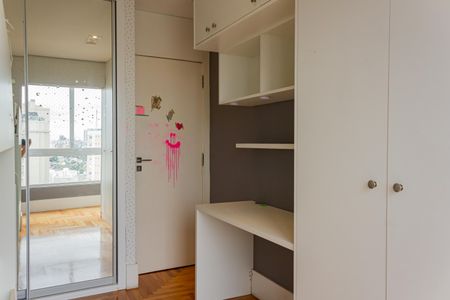 Apartamento à venda com 314m², 2 quartos e 3 vagasQuarto