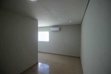 Casa para alugar com 200m², 3 quartos e 2 vagas Casa para alugar com 200m², 3 quartos e 2 vagasSuíte