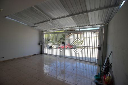 Casa para alugar com 200m², 3 quartos e 2 vagas Casa para alugar com 200m², 3 quartos e 2 vagasGaragem