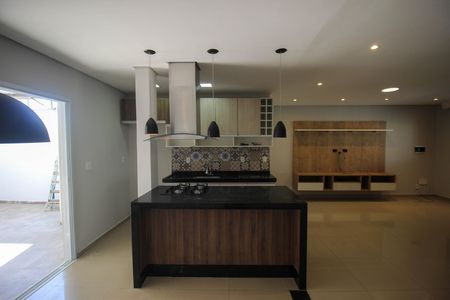 Casa para alugar com 200m², 3 quartos e 2 vagas Casa para alugar com 200m², 3 quartos e 2 vagasCozinha