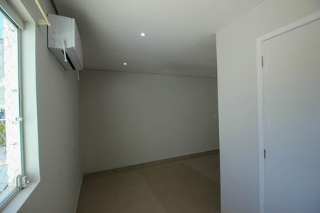 Casa para alugar com 200m², 3 quartos e 2 vagas Casa para alugar com 200m², 3 quartos e 2 vagasSuíte