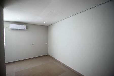 Casa para alugar com 200m², 3 quartos e 2 vagas Casa para alugar com 200m², 3 quartos e 2 vagasSuíte