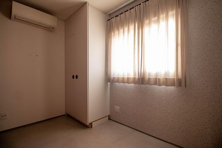 Apartamento à venda com 164m², 1 quarto e 3 vagasQuarto 2