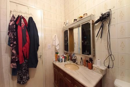 Casa à venda com 220m², 3 quartos e 3 vagasBanheiro