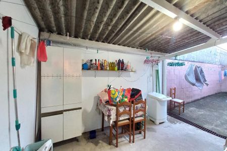 Casa à venda com 220m², 3 quartos e 3 vagasÁrea de Serviço