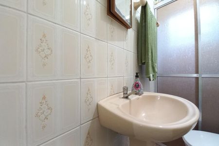 Casa à venda com 220m², 3 quartos e 3 vagasBanheiro