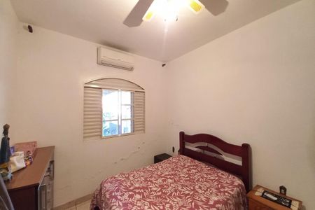 Casa à venda com 220m², 3 quartos e 3 vagasQuarto 1