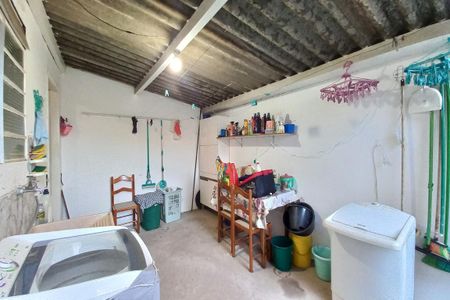 Casa à venda com 220m², 3 quartos e 3 vagasÁrea de Serviço