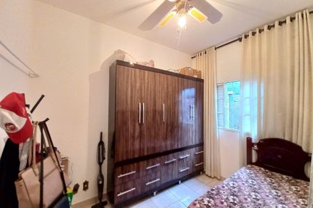 Casa à venda com 220m², 3 quartos e 3 vagasQuarto 2