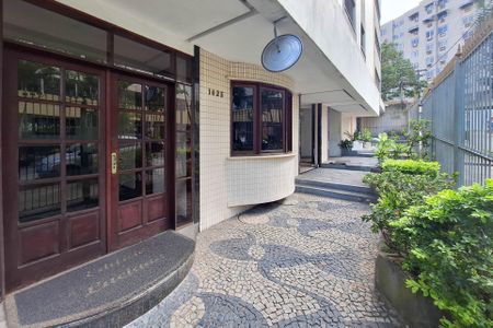 Apartamento para alugar com 80m², 2 quartos e 1 vagaFachada