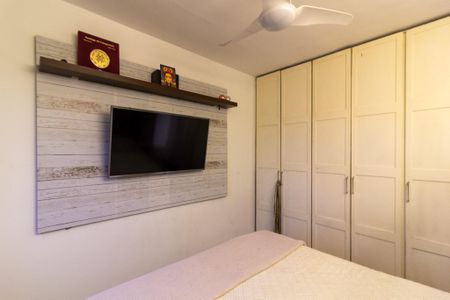 Apartamento à venda com 77m², 3 quartos e 2 vagasQuarto 2