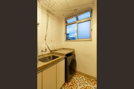 Apartamento à venda com 77m², 3 quartos e 2 vagasÁrea de Serviço