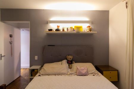 Apartamento à venda com 77m², 3 quartos e 2 vagasQuarto 2