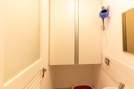 Apartamento à venda com 77m², 3 quartos e 2 vagasBanheiro de Serviço