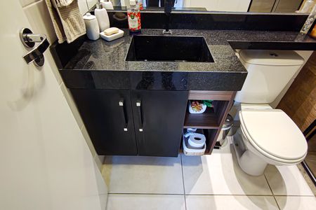 Apartamento à venda com 56m², 2 quartos e 1 vagaBanheiro Social